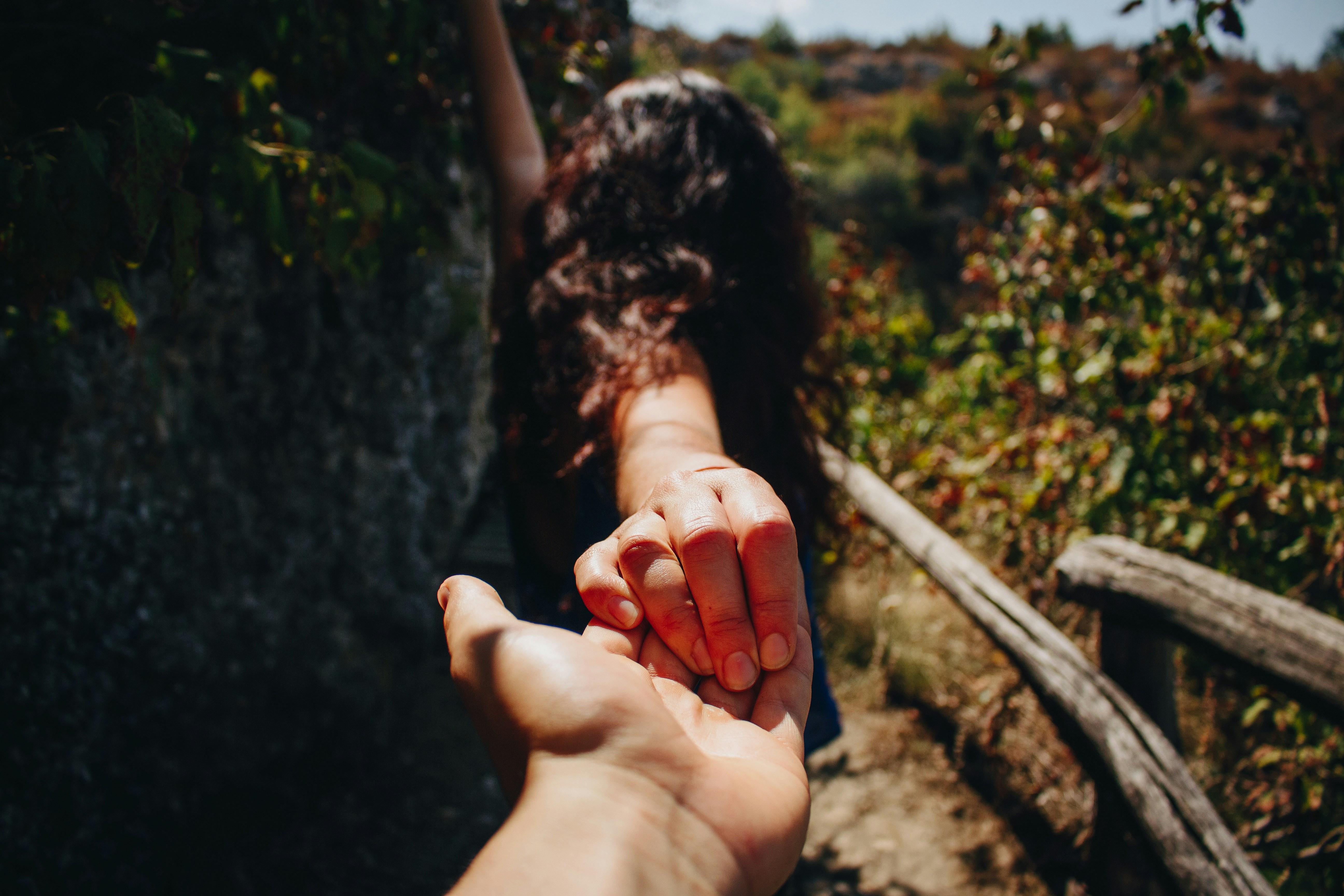 7 ⁣Beautiful ‍Ways​ Couples Can⁣ Celebrate⁢ Growth Together